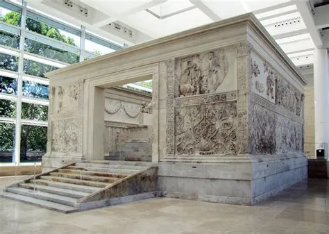 Ara Pacis Augustae - Monumentalna Architektury z Elementami Wczesnego Reliefu!